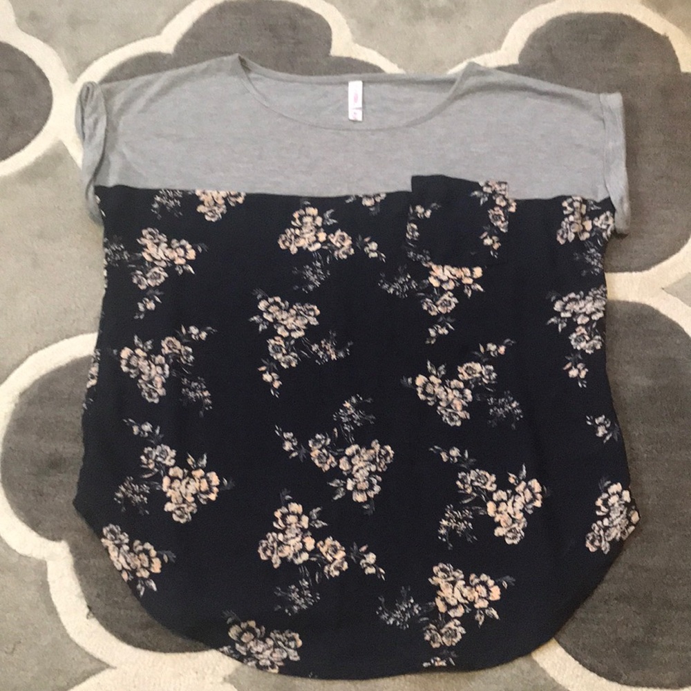 Short sleeve shirt